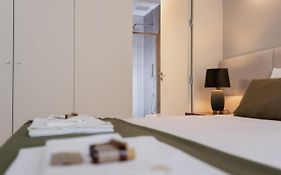 Cc Downtown Palace - F